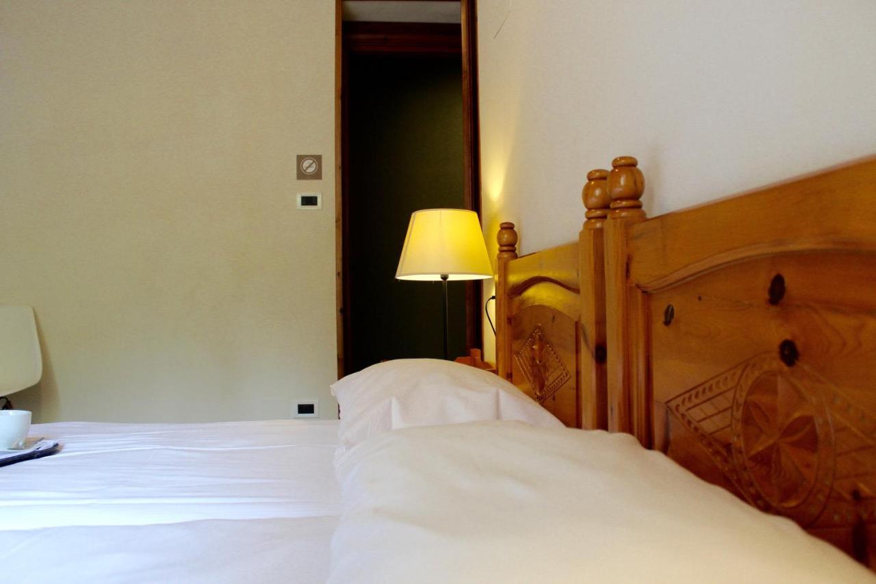 Hotel Miramonti Family & Spa フラボーザ・ソプラーナ エクステリア 写真